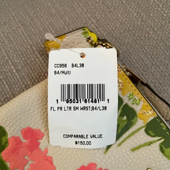 Coach Small Wristlet With Floral Print new with tag Authentic - Picture 8 of 9